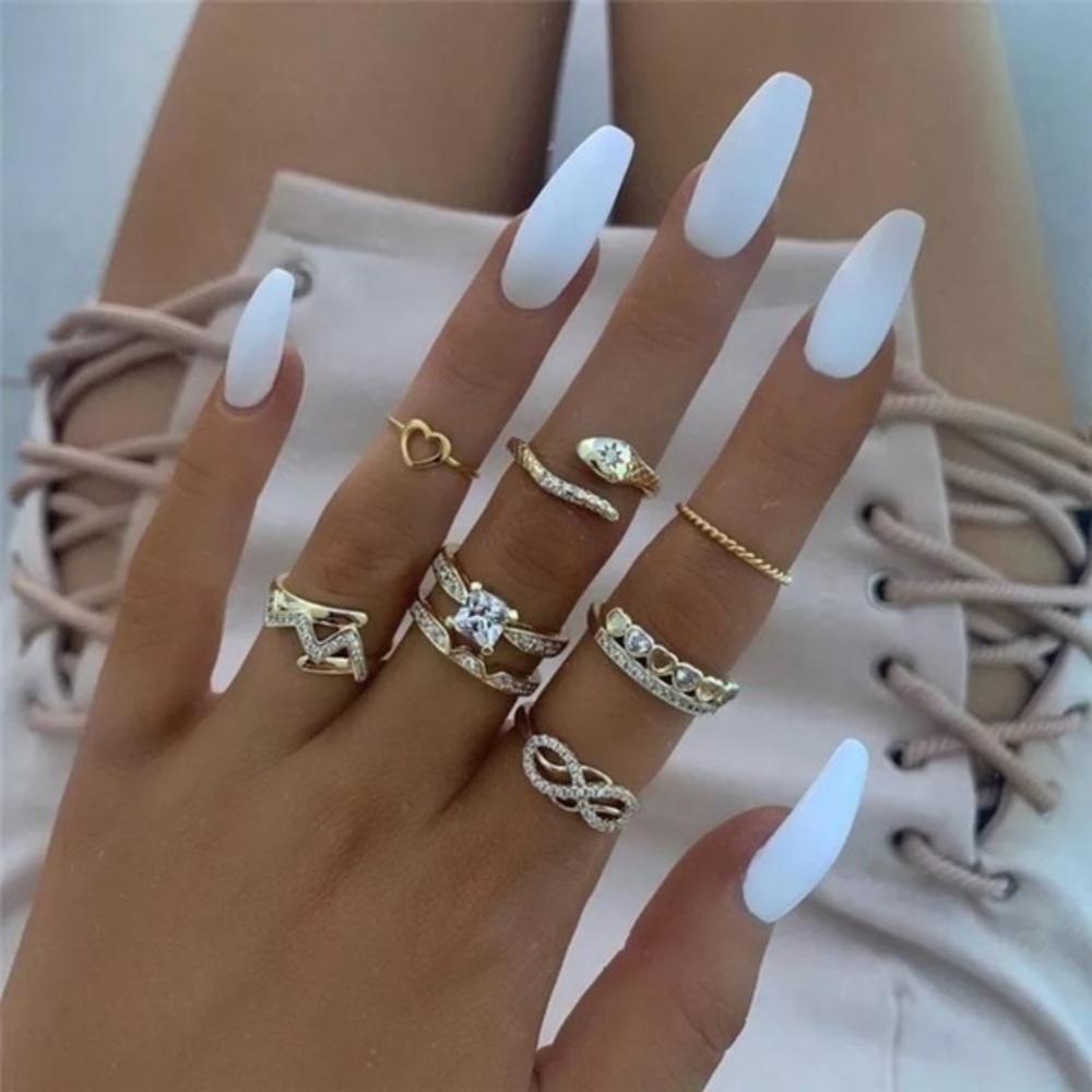 3/$30 💛 Dainty Ring Set